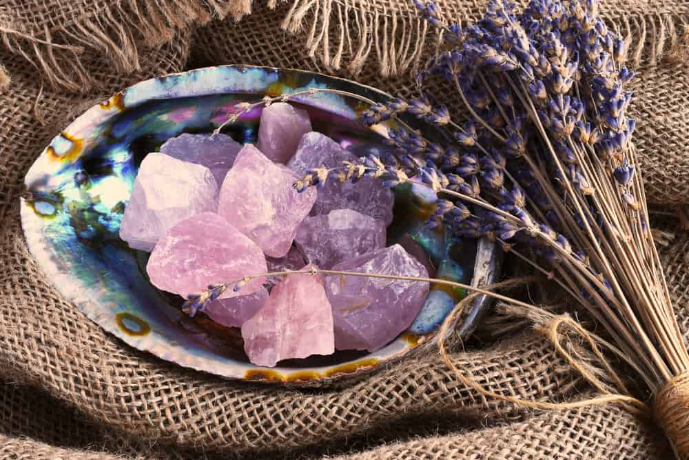 6 Crystals For Bathrooms To Enhance Your “Me” Time